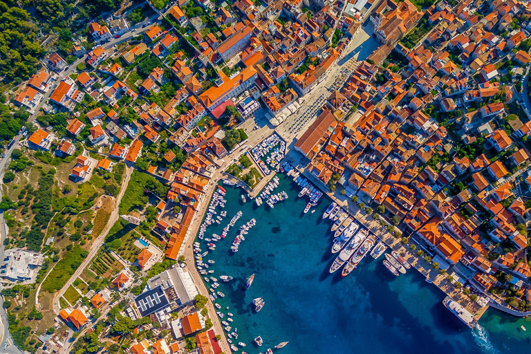 Ze Splitu w Chorwacji: Błękitna Jaskinia i wycieczka na 5 wysp HvarZ Trogiru w Chorwacji: Błękitna Jaskinia i 5 wysp Hvar