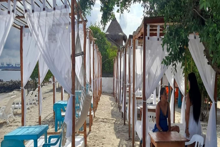Tierra Bomba: Day trip + Lunch + Transport from Cartagena