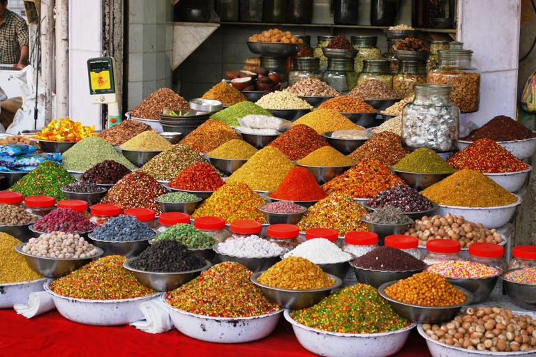 Varanasi: 2-Day Tour with Ganga Aarti and Rooftop Dinner