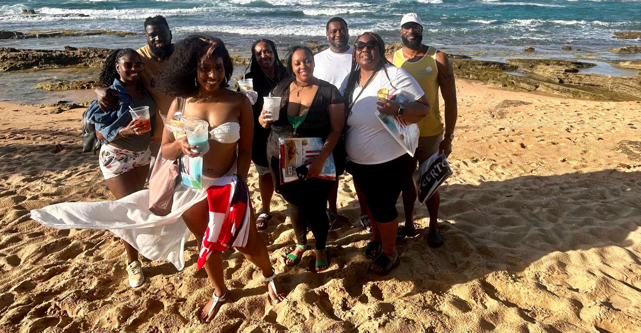Pinones Bar Crawl Beach Hop Food Tour Gratis dranken voor volwassenen - Housity