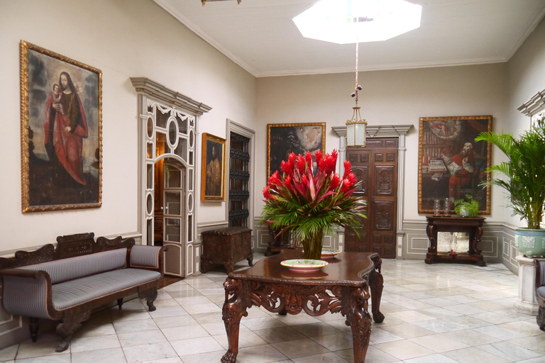 La casa de Aliaga, una joya colonial viva en el centro de Lima.