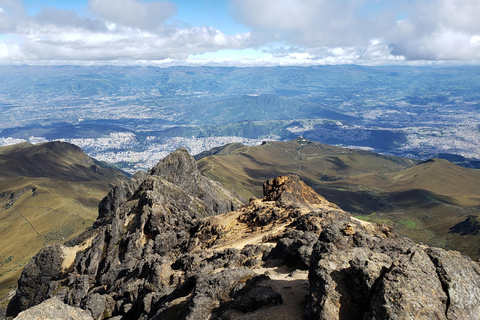 Rucu Pichincha Summit Hike from Quito with Private Guide