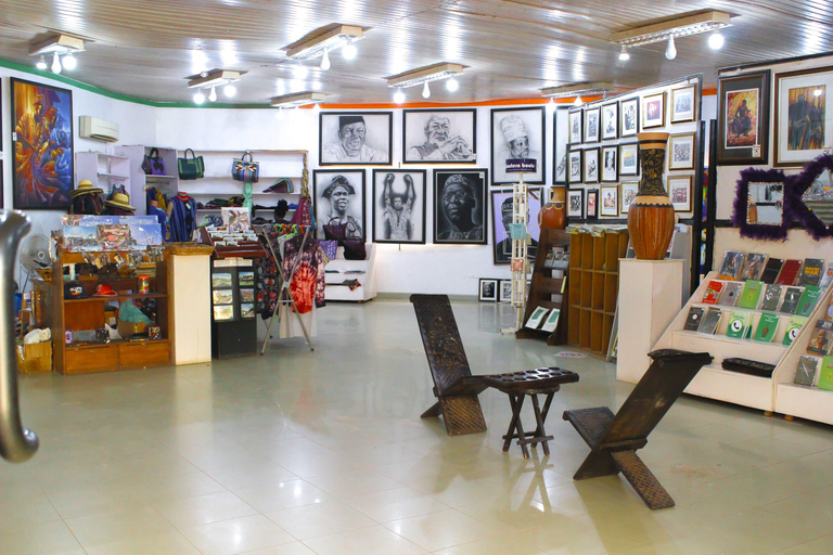 From Lagos: Abeokuta Olumo Rock Tour with Lunch and Train