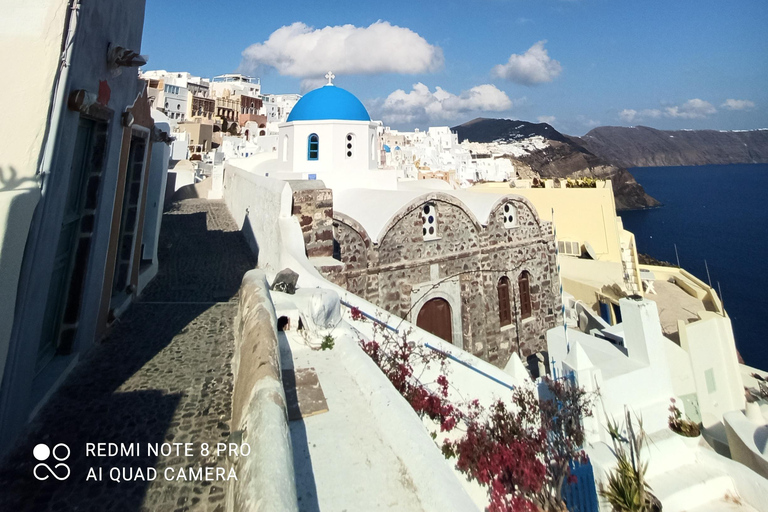 Descubre los encantos de Santorini: Excursión de un día privada desde Creta