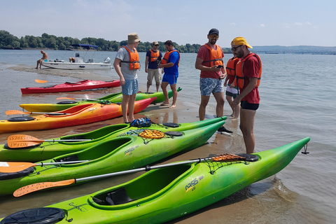 Belgrade: Great War Island Kayak Tour with Photos