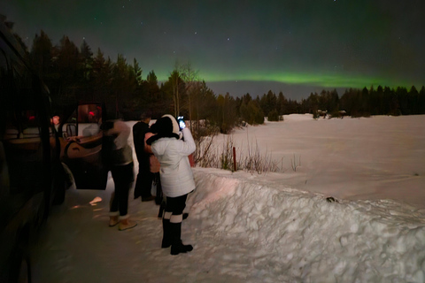 روفانييمي: مطاردة الشفق القطبي الشمالي مع خدمة التوصيل من الفندق