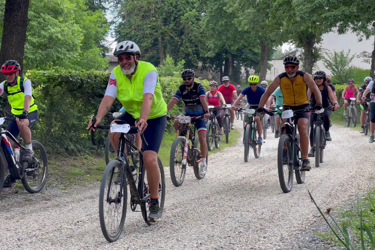 Gavi: E-Bike Tour with Wine Tasting