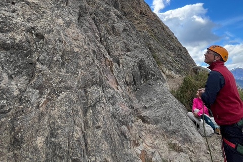 Full-day rock climbing around Bariloche Full-day rock climbing