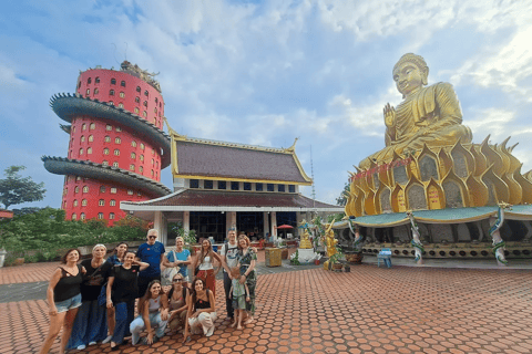 Bangkok Maeklong Train Ride, Floating Market & Dragon Temple Bangkok: Train Ride, Floating Market & Dragon Temple Tour