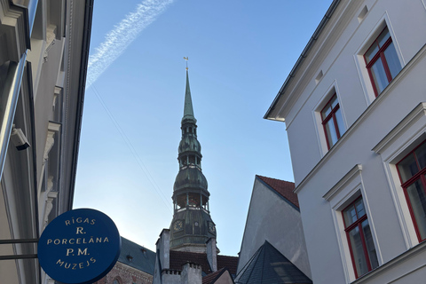Riga: 2 in 1 - Old Town Walking Tour & Pub Crawl