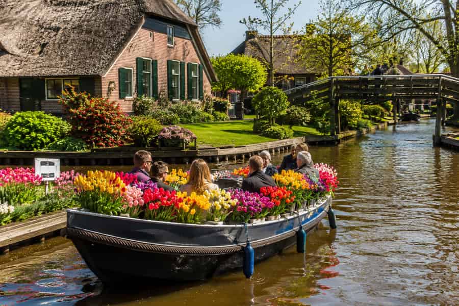 Amsterdam: Tagestour Giethoorn, Tulpenboot & Keukenhof. Foto: GetYourGuide