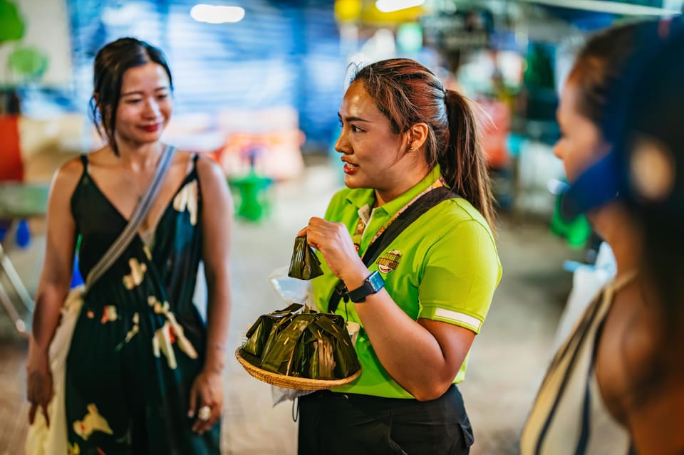 Bangkok: Midnight Food Tour by Tuk-Tuk Bangkok: Midnight Food Tour by Tuk-Tuk