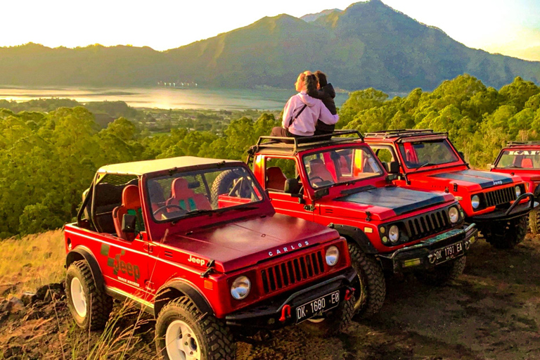 Bali: Mount Batur Jeep Sunrise and Hot Spring All InclusiveTour particular de jipe com traslado