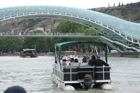 Georgia Tbilisi: Boat Tour, GetYourGuide Beka