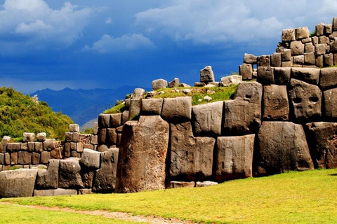 Tour della città Cusco Qoricancha Sacsayhuaman e TambomachayTour della città di Cusco: Catedral de Cusco, Qoricancha, Sacsayhuaman 5h