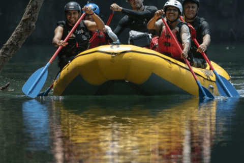 San Cristóbal: 3-Day Rafting Tour with Waterfalls &amp; RuinsShared bathroom cabin