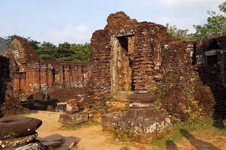 Excursión de un día a las Montañas de Mármol, la Dama de Buda y la Tierra Santa de Mi HijoServicio de recogida en Da Nang