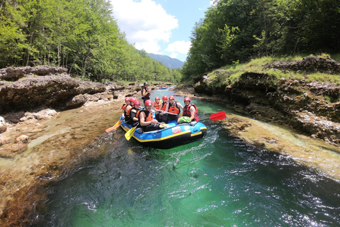 Pełna przygód wycieczka raftingowa po Salzie - czysta akcja whitewater!