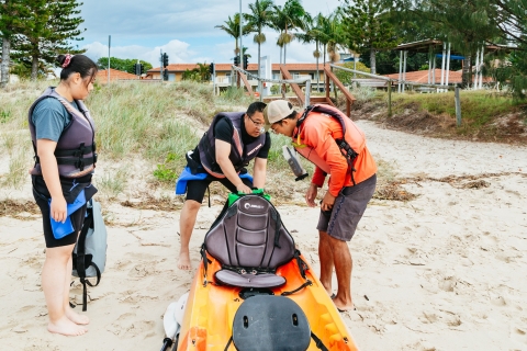 Gold Coast: excursion de kayak et de plongée en apnée sur l'île Wave BreakOption point de rencontre