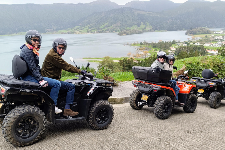 Sete Cidades : Visite d'une demi-journée en quad (ATV)1 personne à 1 quadruple