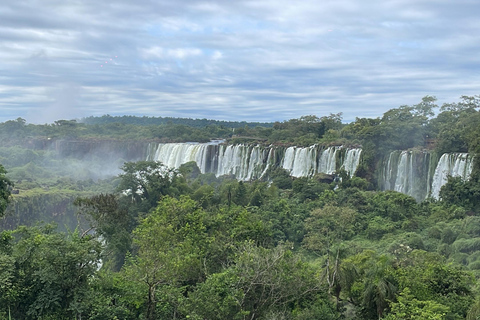 Foz do Iguaçu: Iguazú Falls Tour – Brazil and Argentina Sides Foz do Iguaçu: Tour of the Brazilian and Argentine Falls