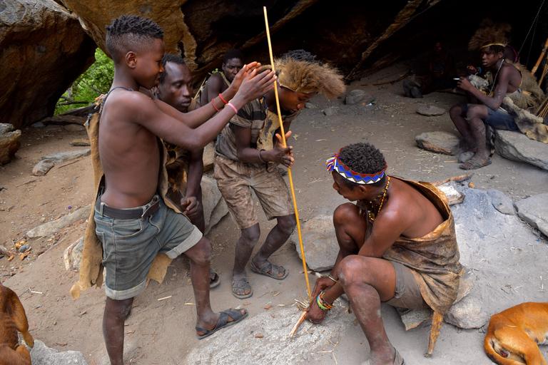 Tarangire-Nationalpark &amp; Eyasi-See (Datoga- &amp; Hadzabe-Dörfer)Premium Lodge im Tarangire-Nationalpark