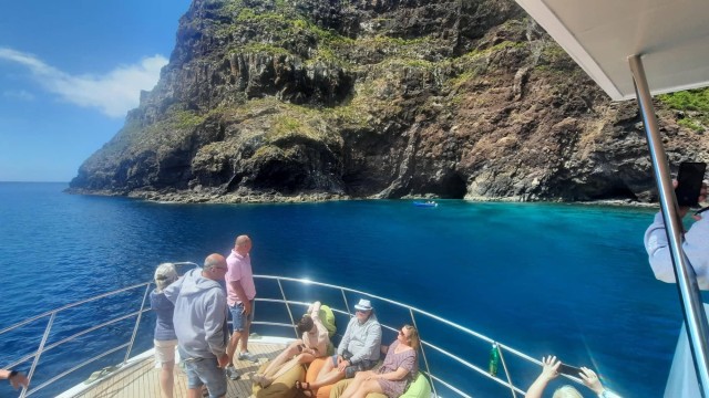 Visit Madeira Boat Trip with Lunch, drinks and Snorkel in Madeira