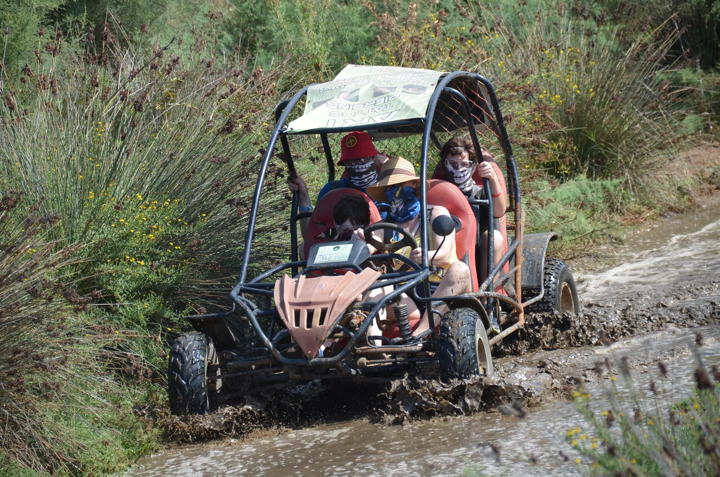 Kusadasi: Quad- & Buggy-Safari am Pamucak Beach, pünktliche Abholung am Hafen