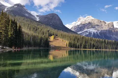 Banff/Calgary: Lake Louise, Moraine Lake and Emerald Lake