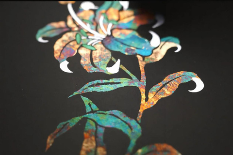 Shanghai: Create Your Own Gold Leaf Artwork Experience
