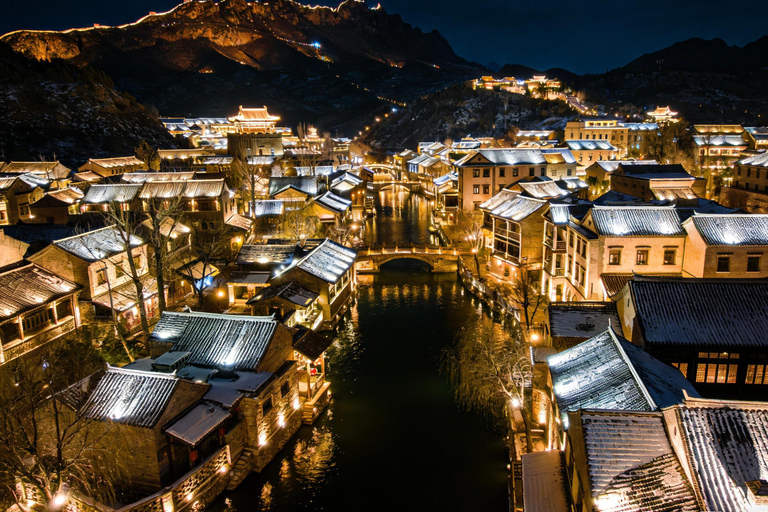 Beijing: Great Wall & Gubei Water Town Day to Night Tour Private Group Gubei Water Town & Simatai Great Wall Day Trip
