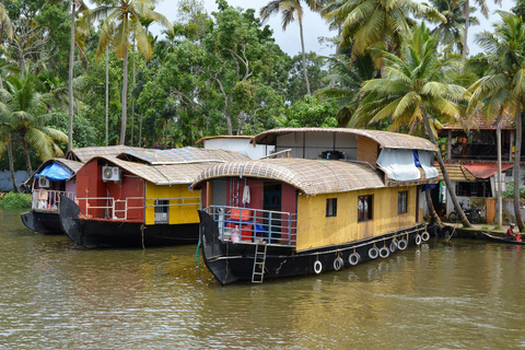 Desde Kochi Crucero en casa flotante por los remansos de Alappuzha