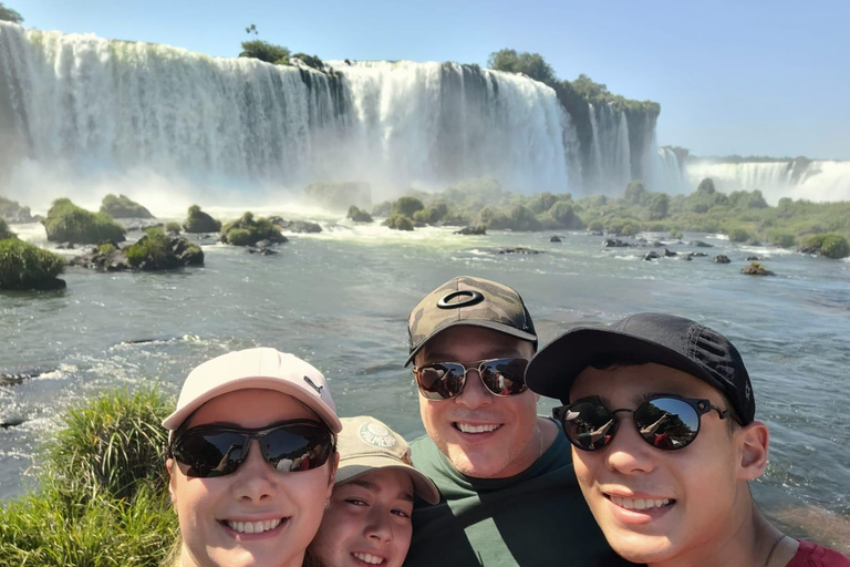 Foz do Iguaçu: Iguazú Falls Tour – Brazil and Argentina Sides Foz do Iguaçu: Tour of the Brazilian and Argentine Falls