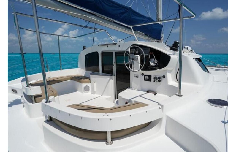 Isla Mujeres Premium Catamaran Tour with Hotel Pickup