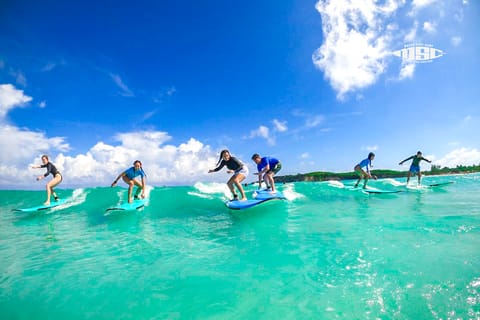 Gruppen-Surfunterricht in Punta Cana – Spaß, einfach & anfängerfreundlich