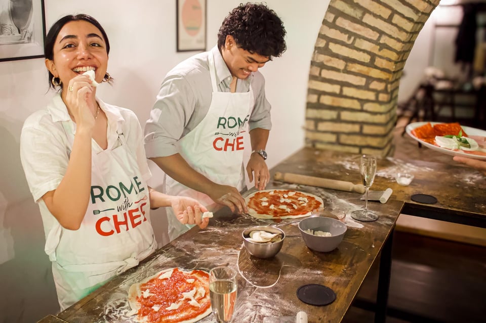 Rom: Praktischer Pizzakurs mit Spritz-Mixologie Rom: Praktischer ...