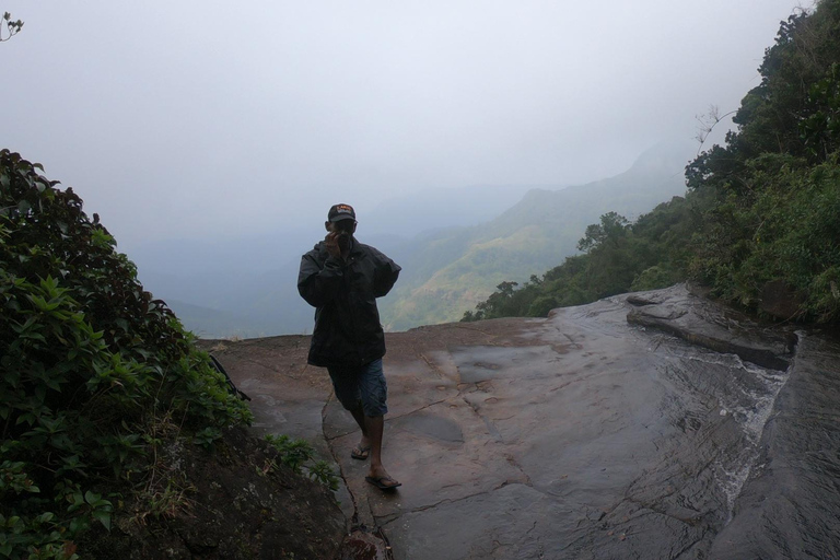 Knuckles Mountain Watervallen Luipaardpad Trek vanuit Kandy