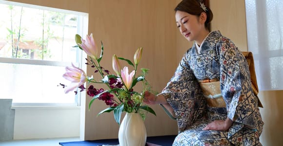 Kyoto: IKEBANA Private Program : enjoy the view of Kyoto!