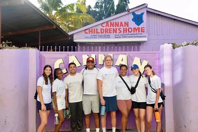 Ville de Mombasa : Visite de maisons d'enfants et collecte de dons.