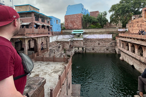 Jodhpur: Blue City Heritage Walking Tour with Guide