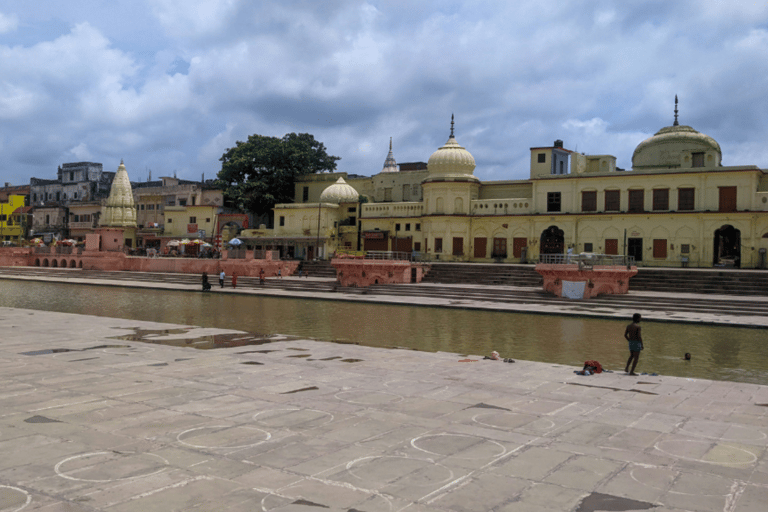 From Varanasi: Ayodhya 2-Day Tour with Hotel & Meals 1Night 2Day Ayodhya Trip