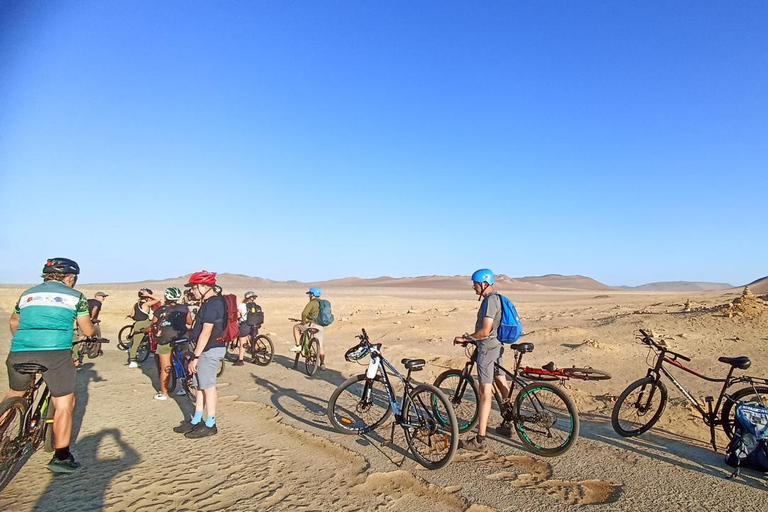 CYCLING IN PARACAS