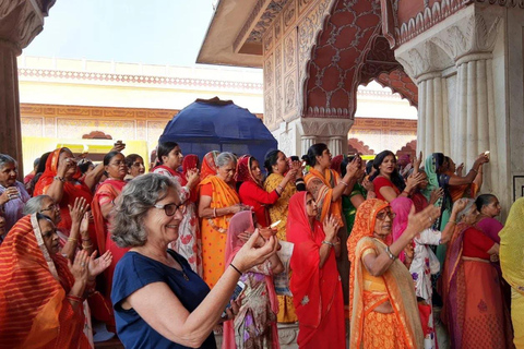 Geführte morgendliche E-Rikscha-Fahrt mit Lebensmittelverkostung