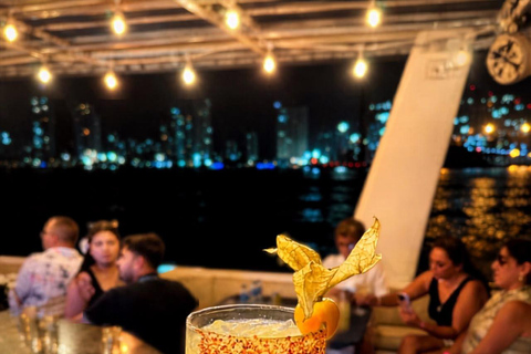 **Cartagena: Sunset Catamaran, Drinks & Night Party**