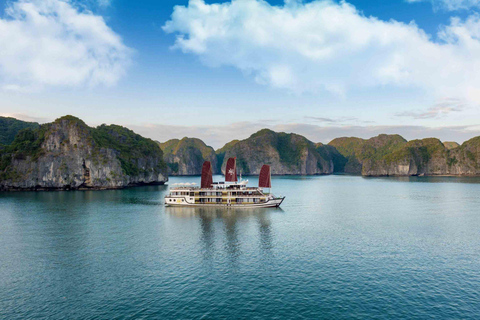 Hanói: 2D1N Ha Long, Bahía de Lan Ha en Crucero de Lujo AmandaSalida de Hanoi a las 8:00 AM