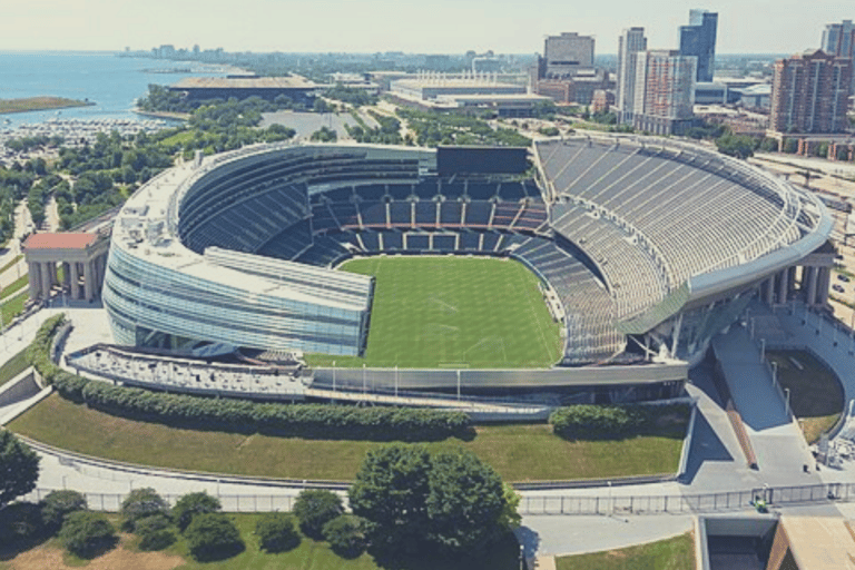 Chicago: Biljett till Chicago Bears fotbollsmatch på Soldier FieldPremium-sittplatser