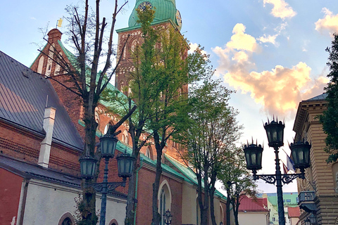 Riga Old Town, C Market & Art Nouveau Guided Walking Tour