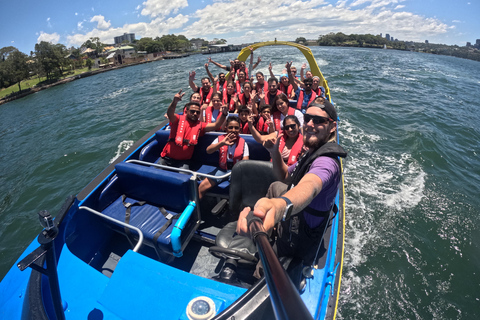 Sydney: 30 minuters båtresa med jetbåt från Darling Harbour