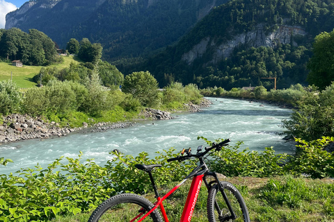 Interlaken: E-Bike Rental with Helmet and Lock