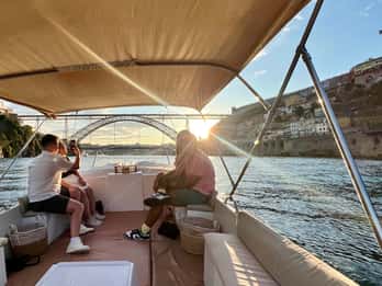 Porto: Cruzeiro no Rio Douro com Prova de Vinho do Porto